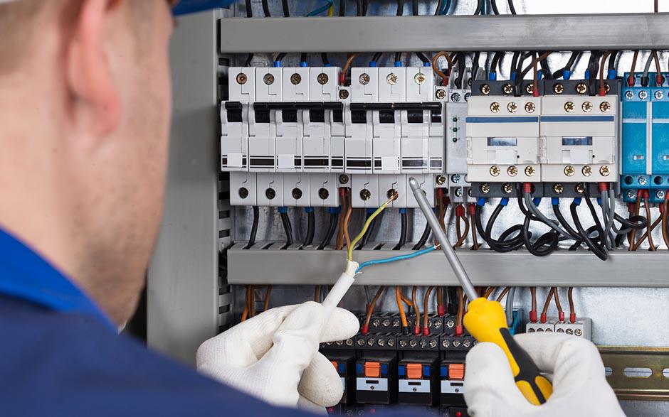 installateur électricien Paris 2